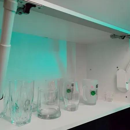 Centre Selfcheckin Loft - Fast Wifi & Free Parking Апартаменти