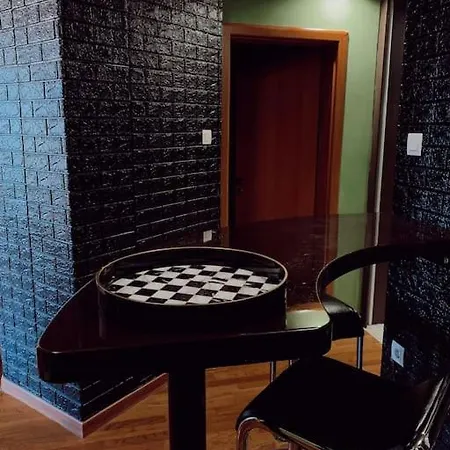 Centre Selfcheckin Loft - Fast Wifi & Free Parking Скоп'є